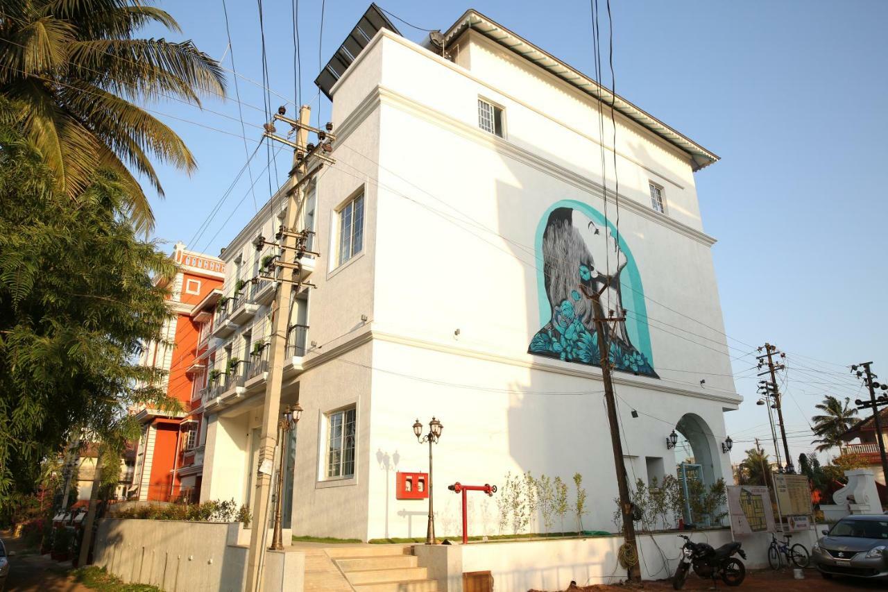 Donna Aparthotel